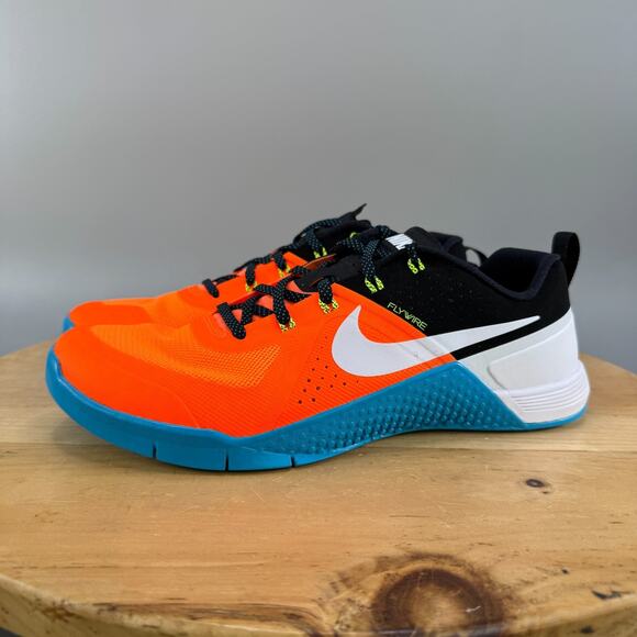 Nike Metcon‎ 1 OG Men\'s Size 10 Shoes Total Orange Blue Lagoon FQ1854-800